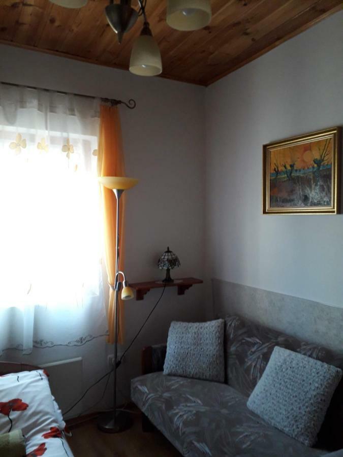 Mátyás Madár Vendégház Tard Exterior foto